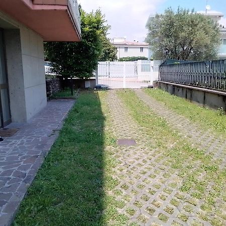 Holiday Apartaments Desenzano del Garda Zewnętrze zdjęcie