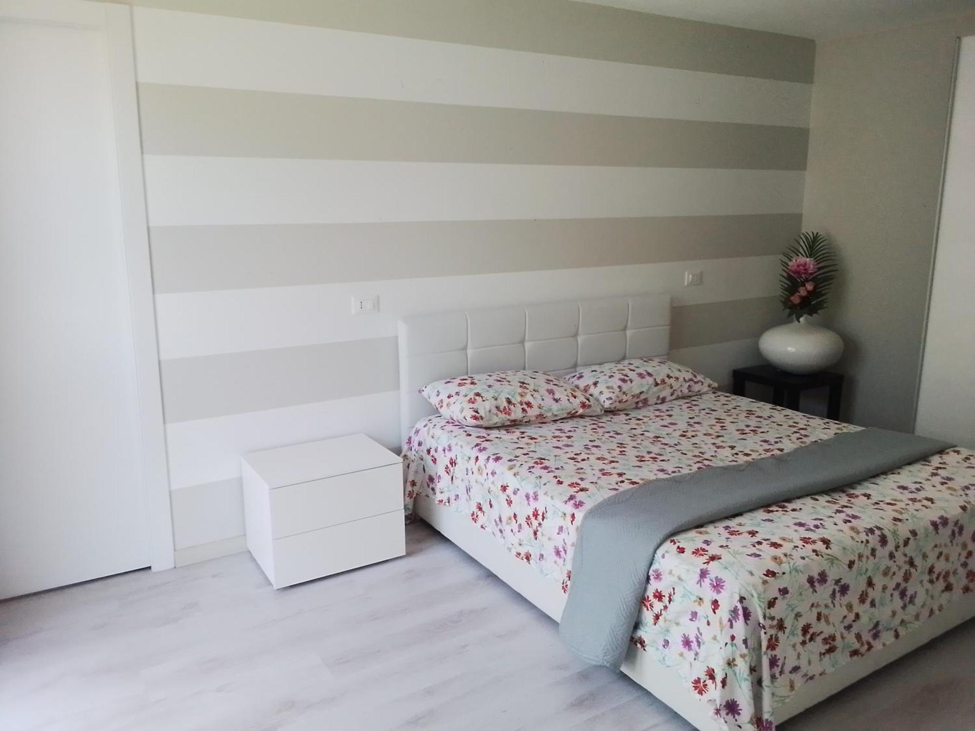 Holiday Apartaments Desenzano del Garda Zewnętrze zdjęcie